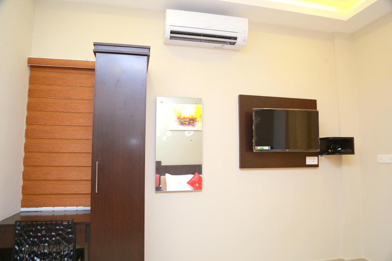 Hotel Metro Residency Kochi Exteriér fotografie